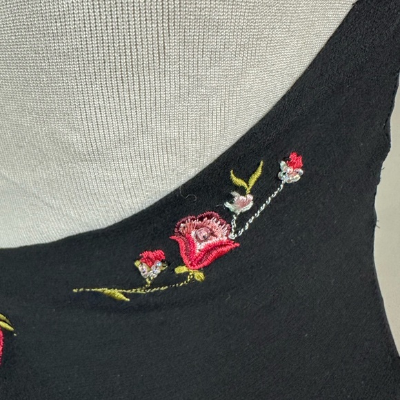 Vintage Betsey Johnson 100% Silk Rose Embroidered Halter Slip Dress Sz 4 - Picture 8 of 13